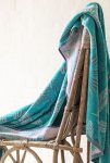 mon bercail linge plage bali serviette de plage essix bleu ambiance.jpg